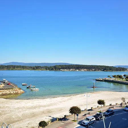Apartamento Con Terraza Frente Al Mar En O Grove Zewnętrze zdjęcie